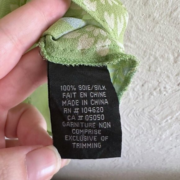 Y2K  Green Floral Silk V-Neck Blouse Top Size S - Picture 3 of 4